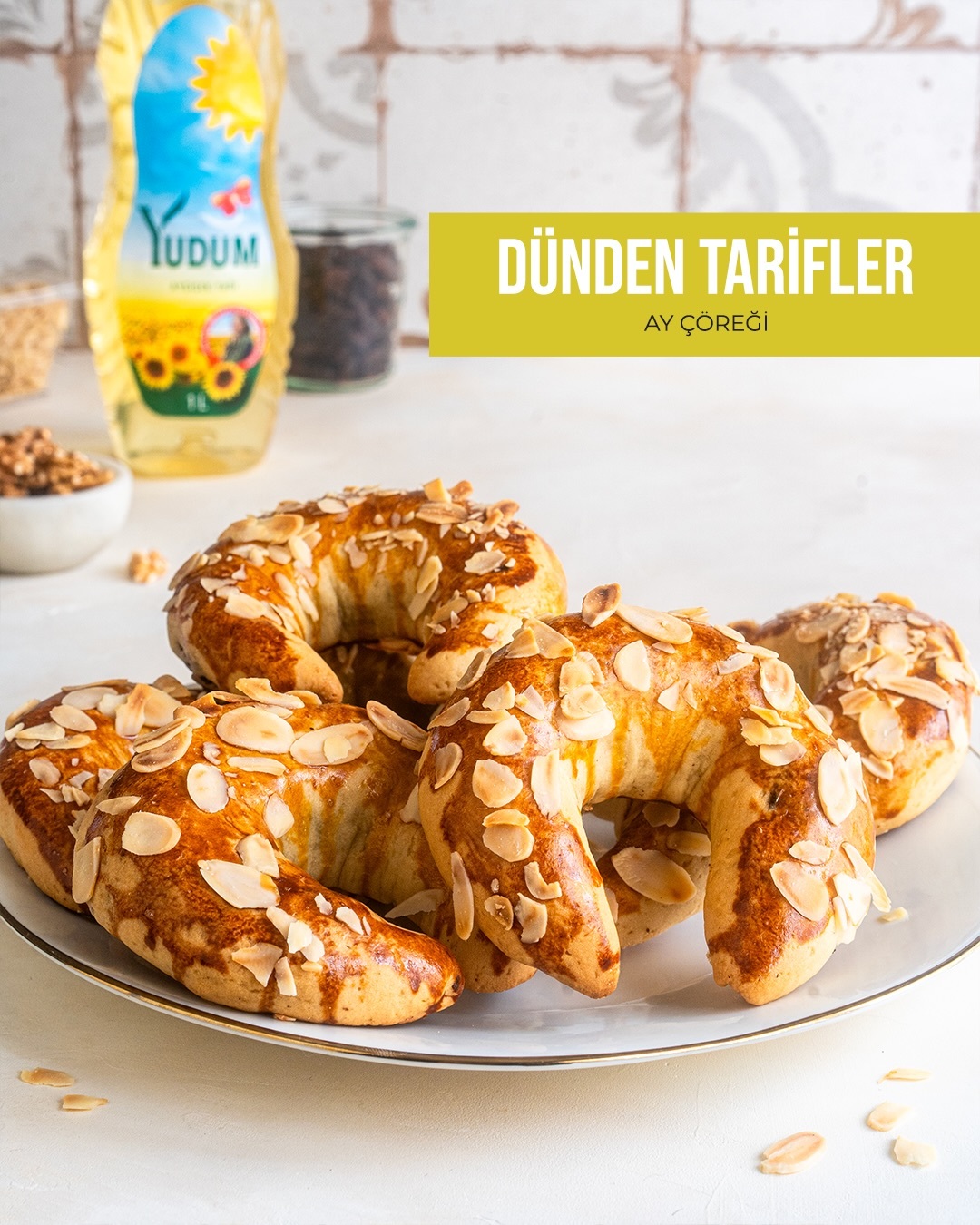 Bayat Ekmekten Ay Çöreği Tarifi